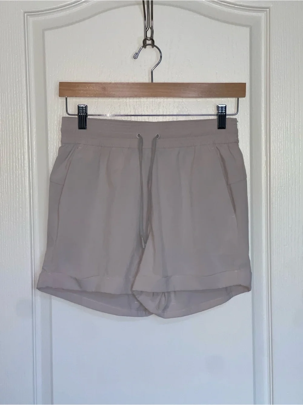 Lululemon Spring Break Away Short 4-way Stretch 3